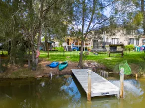 Blue Haven Gypsy Paradise-family friendly stay - Image 2