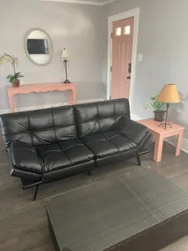 The Pink Flamingo House - Image 5