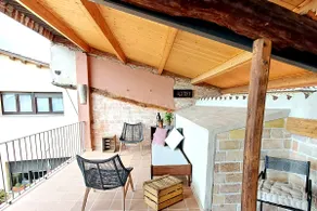 FeelhomeVic. Penthouse + terrace in historic downtown - Image 5