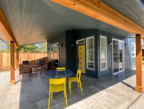 New Lake & Ski Modern House - Image 2
