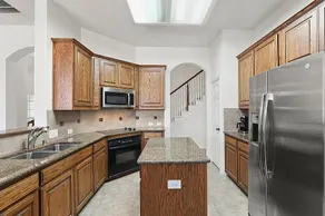 Newly Updated, Spacious & Cozy Whispering Trl - Image 5