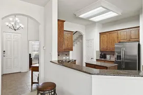 Newly Updated, Spacious & Cozy Whispering Trl - Image 4