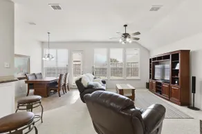 Newly Updated, Spacious & Cozy Whispering Trl - Image 3
