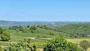 Quiet cottage with view of Cordes-sur-Ciel - Image 5