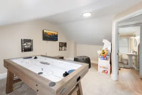 Skyline Views | Rooftop & Game Room | Sleeps 8! - Image 5