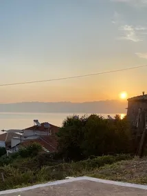 Beautiful views, convenient location at Eleni's - Image 2