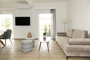 SeaView Stylish Suite in Varkiza - Image 4