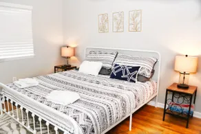 The Airy Retreat | 7 Mins to Cherry Grove Beach - Image 3