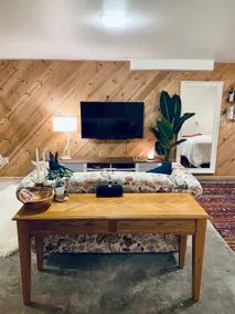 Eclectic Manito Blvd Hideaway - Image 3