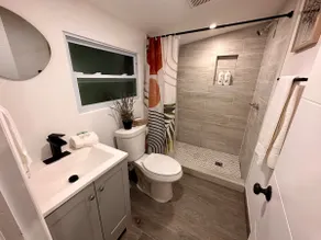 Cozy Miami Haven - Image 5