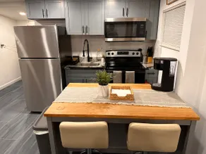 Cozy Miami Haven - Image 4