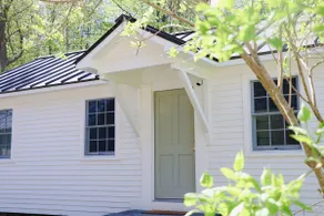 Emma Cottage - Creekside Upstate Retreat - Image 2