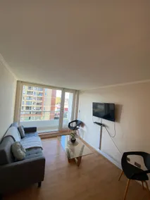 Bright apartment, near airport, mall, cloverleaf - Image 2