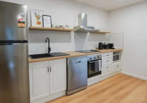 Mt View Newly Built Home w Queen Bed 5km CBD - Image 5