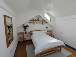 Jay's Cabin - Image 4