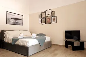 Love House by the sea - Image 2