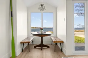 The Shore Hut - Image 3