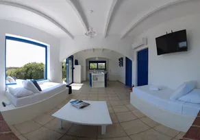 Evelia Sea House - Image 5