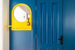 Charming Design Haven | Smart TV | Free Parking - Image 5