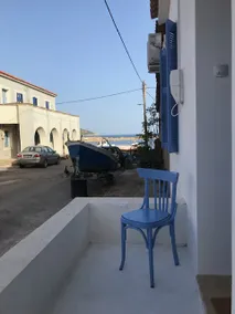House by the harbor - Image 2
