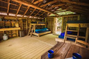 Corn Crib - Rustic Glamping - Image 3