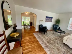 Bungalow w/4Bd (2 KINGS!) minutes from Ski Resorts - Image 4