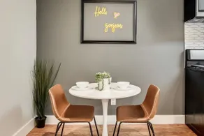 Hello Gorgeous Flat | Arboretum | Mini Golf - Image 3