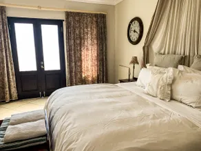 3-Bed Townhouse with Garage, Wi-Fi & Pool - Image 4