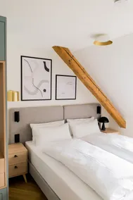 Cozy Double: Convenient Base Near Munich Airport - Image 3