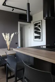 [luxury loft] - center with view - Image 4