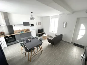 180A - Comfortable Two-Bedroom Duplex - Wifi Netflix - Image 2
