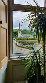 Rose House - Image 5