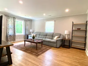 Accessible Retreat: Medical-Friendly Stay - Image 2