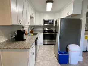 Accessible Retreat: Medical-Friendly Stay - Image 4