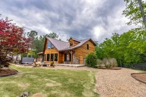 Little River Lodge w/ Hot Tub (Sleeps 12) - Image 5