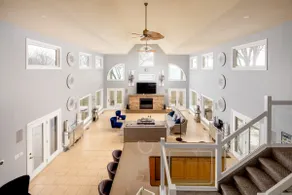 Private Waterfront Lakehouse - Image 2
