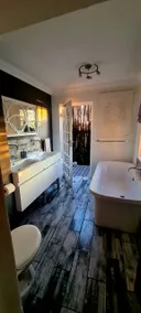 Waterfront Cottage - 2 Adults - Image 5