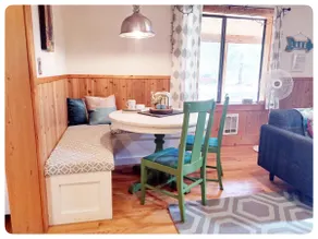 Poofy's Rustic Modern Cabin in Plain - Image 4