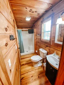 Cabin with Mountain Views and Patio - Image 4
