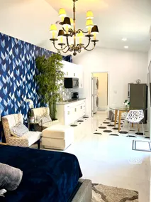 Sundy Studio 2 Modern Apt by Beach & Shops - Image 5