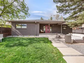 Elegant Mid Century Modern Ranch - Image 4