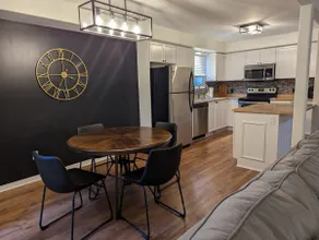 Adorable 4 bed,2.5 bath house. - Image 3