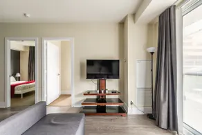 2BR 2 Bath Condo Across CN tower & MTCC - Image 5
