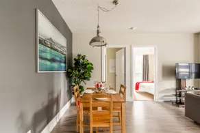 2BR 2 Bath Condo Across CN tower & MTCC - Image 4
