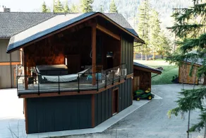 Crowbar Lodge: The Crowbar Suite - Image 4