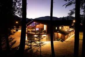 Crowbar Lodge: The Crowbar Suite - Image 5