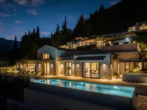 Villa Pasithea - breathtaking seaviews, infinity pool, privacy, close to the beach - Image 5