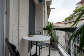2BR Vintage & Artistic Retreat in Athens heart - Image 5
