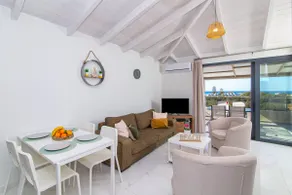 Joy Superior Apartment Sea View - Image 3
