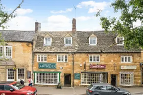 High Street | Sleeps 7 | Garden | Central Location - Image 4
